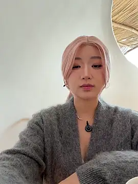 winter11 online show from February 15, 1:46 am