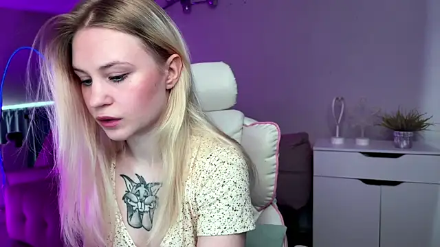 Sofia Kenwood online show from June 3, 4:04 am