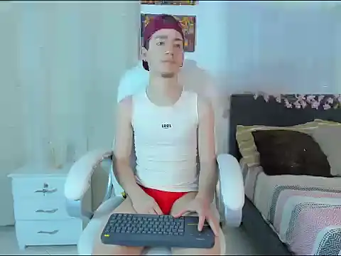 Snapshot of ThiagooJames chatting on November 25, 2:00 am ThiagooJames online show from November 25, 2:00 am