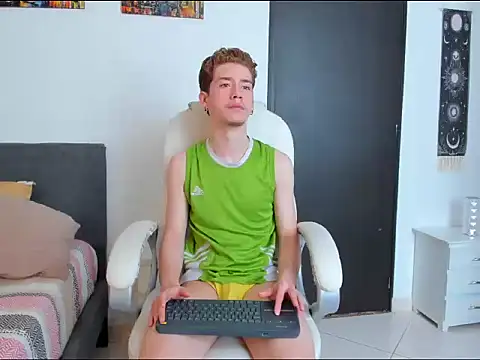 ThiagooJames online show from March 6, 3:08 pm