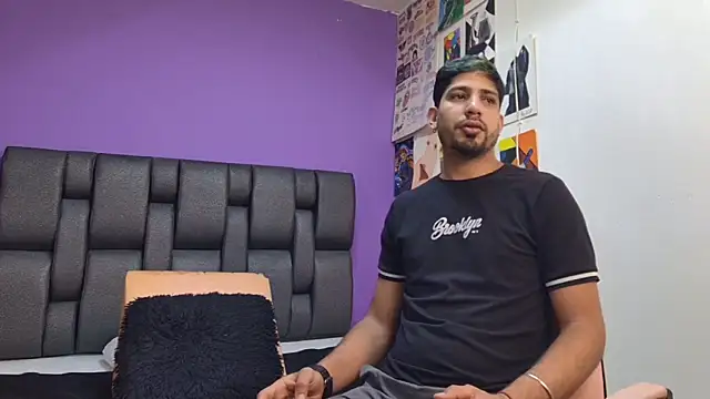 ashtoncooperr online show from January 31, 7:11 pm