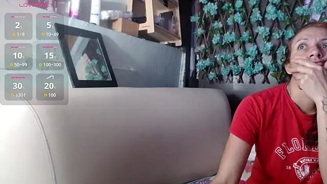 darling hott online show from March 20, 9:25 am