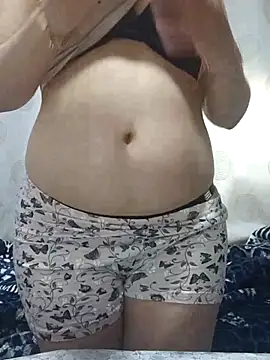 Snapshot of linakhalifa chatting on May 8, 1:38 pm linakhalifa online show from May 8, 1:38 pm