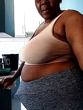 CuteHugeAxx online show from September 19, 11:00 am