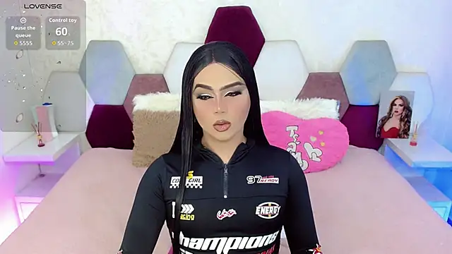 Snapshot of kushina_uzumaki75 chatting on December 4, 4:11 am kushina uzumaki75 online show from December 4, 4:11 am