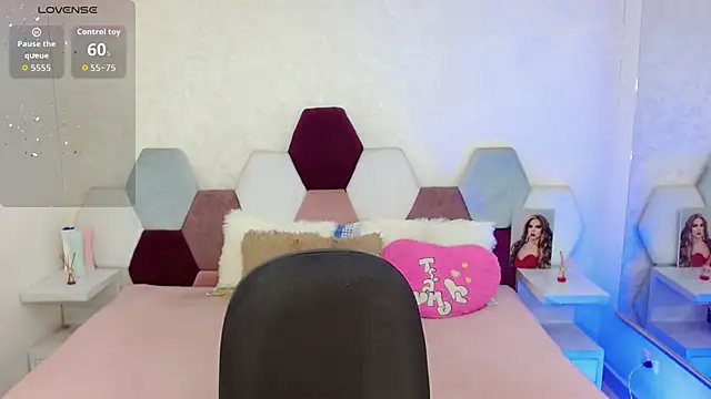 kushina uzumaki75 online show from December 21, 4:08 am