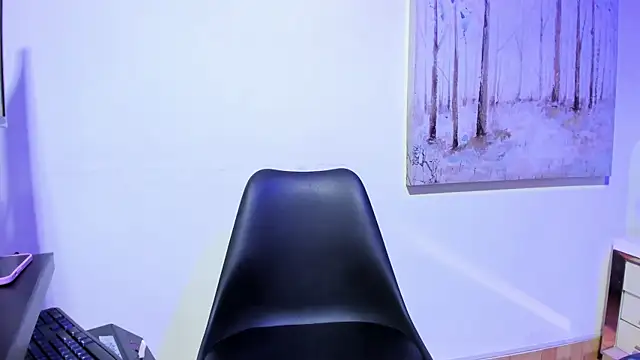 DanniaKross online show from October 20, 8:42 pm