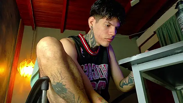 david huge online show from April 21, 4:30 am