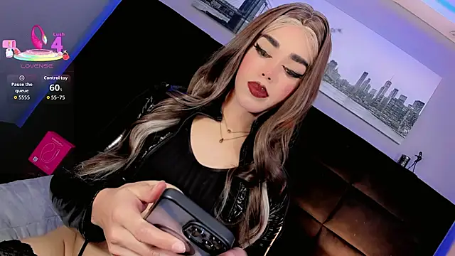 Snapshot of Baby-Isa chatting on December 2, 6:30 am Baby-Isa online show from December 2, 6:30 am