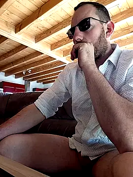 BrunJulienMetis online show from February 22, 1:20 pm