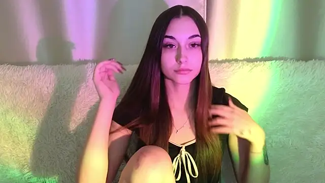 MelissaPristine online show from October 16, 9:10 am