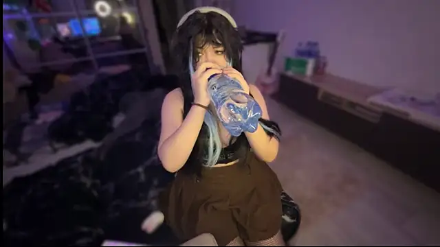 nikoli naw online show from November 25, 11:16 pm