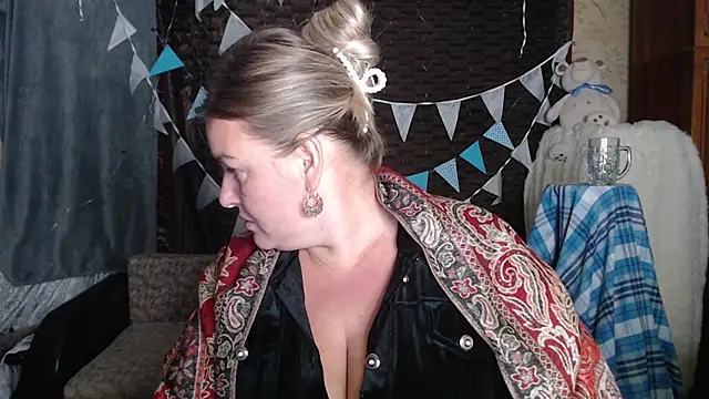 Snapshot of NikaSkylink chatting on October 2, 6:59 pm NikaSkylink online show from October 2, 6:59 pm