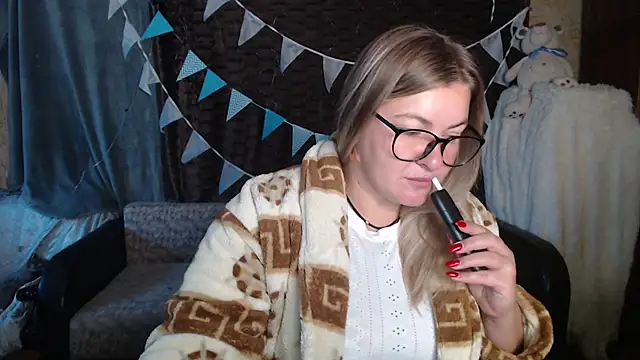 Snapshot of NikaSkylink chatting on October 7, 3:36 am NikaSkylink online show from October 7, 3:36 am