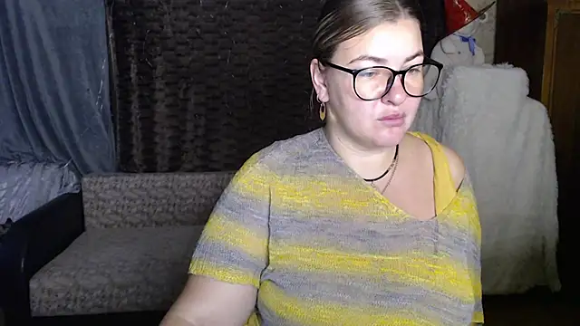 Snapshot of NikaSkylink chatting on November 6, 3:51 am NikaSkylink online show from November 6, 3:51 am