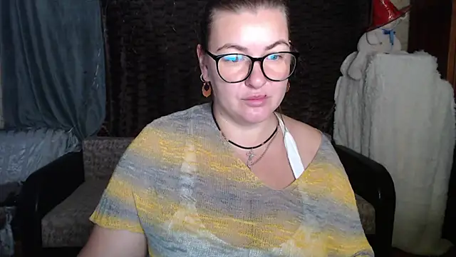 Snapshot of NikaSkylink chatting on November 10, 4:00 am NikaSkylink online show from November 10, 4:00 am