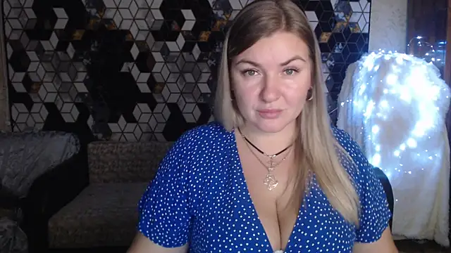 Snapshot of NikaSkylink chatting on November 28, 8:11 pm NikaSkylink online show from November 28, 8:11 pm