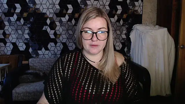 Snapshot of NikaSkylink chatting on January 13, 5:13 am NikaSkylink online show from January 13, 5:13 am