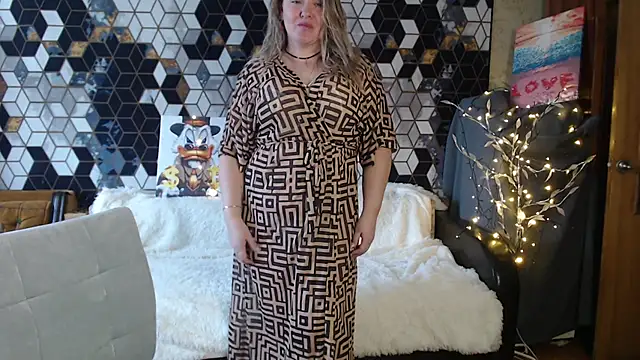 Snapshot of NikaSkylink chatting on February 27, 5:07 am NikaSkylink online show from February 27, 5:07 am