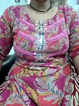 Snapshot of Cuty_siya_143 chatting on February 1, 2:59 pm Cuty siya 143 online show from February 1, 2:59 pm