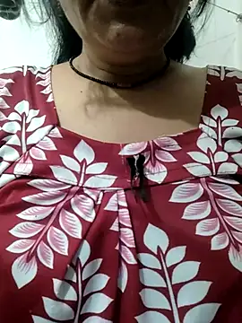 Snapshot of Cuty_siya_143 chatting on July 20, 9:23 am Cuty siya 143 online show from July 20, 9:23 am