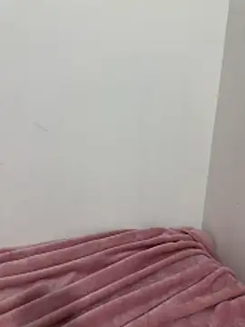 Snapshot of YourSlutBoySl chatting on December 3, 9:07 am YourSlutBoySl online show from December 3, 9:07 am