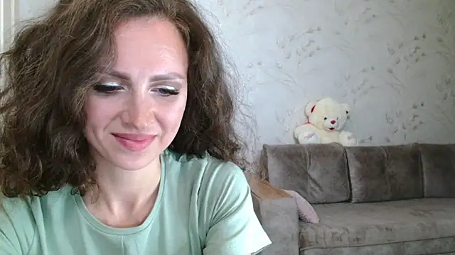 Amber Carrol online show from April 19, 6:10 pm