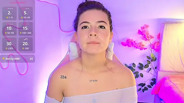 Snapshot of Stepha_babe chatting on May 15, 12:06 am Stepha babe online show from May 15, 12:06 am