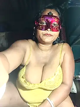 Nude-Priya2 online show from November 6, 10:54 pm