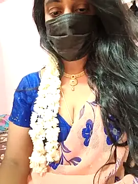 Snapshot of sana-99 chatting on May 15, 11:23 pm sana-99 online show from May 15, 11:23 pm