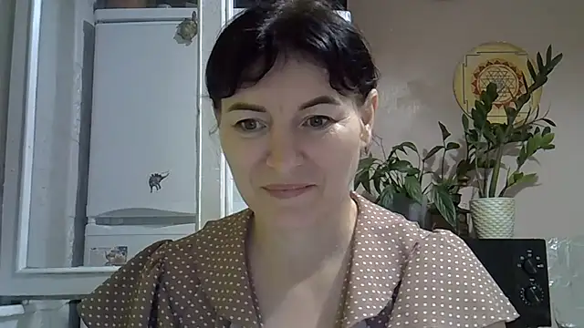 Krystal 82 online show from November 7, 4:07 pm