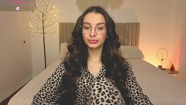 Real cutie1 online show from April 22, 1:01 pm