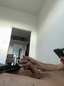 Snapshot of musti312 chatting on March 19, 3:27 pm musti312 online show from March 19, 3:27 pm