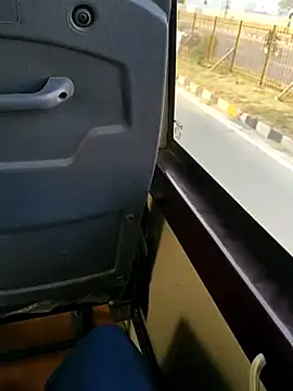 Snapshot of mysticeyes_backup chatting on November 12, 2:45 am mysticeyes backup online show from November 12, 2:45 am