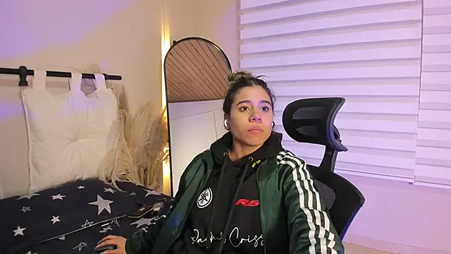 Rachell criss online show from November 8, 3:50 am