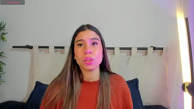 Rachell criss online show from April 18, 4:05 am