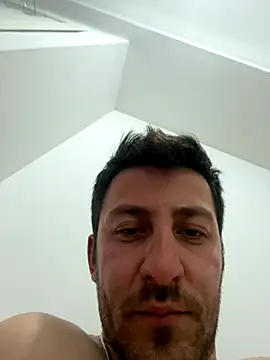 Snapshot of emredenizz07 chatting on October 10, 10:53 pm emredenizz07 online show from October 10, 10:53 pm