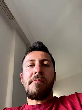 Snapshot of emredenizz07 chatting on November 4, 7:18 am emredenizz07 online show from November 4, 7:18 am