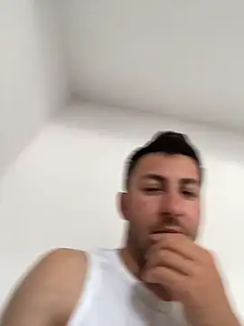 emredenizz07 online show from July 26, 7:48 am