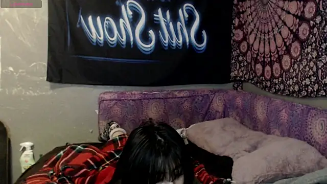 London Ray online show from September 12, 9:42 am