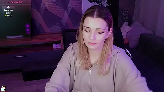 Sandy Belle online show from November 14, 5:33 pm