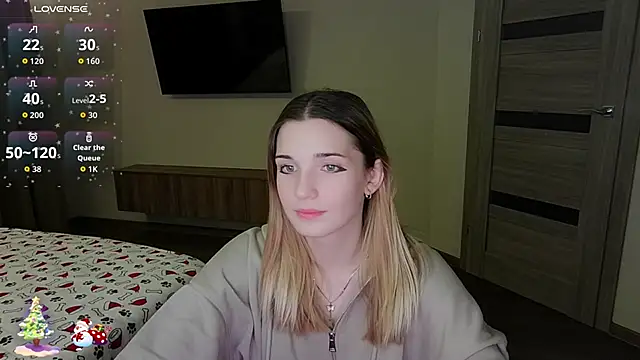 Sandy Belle online show from December 18, 5:30 pm