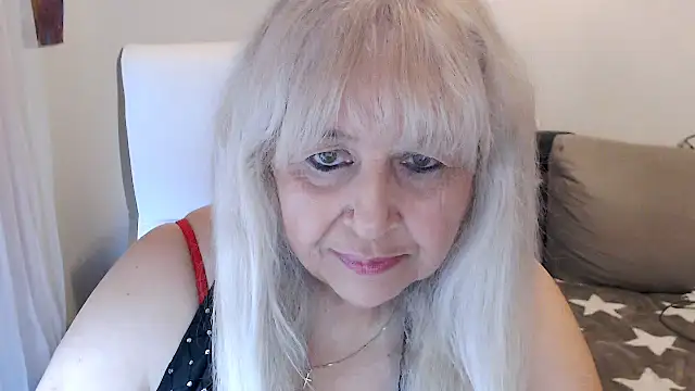 Snapshot of SusiLifeXXX chatting on September 27, 7:08 pm SusiLifeXXX online show from September 27, 7:08 pm