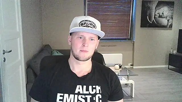 Snapshot of Dartanjanas13 chatting on September 20, 4:52 pm Dartanjanas13 online show from September 20, 4:52 pm