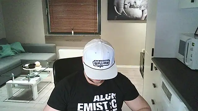 Snapshot of Dartanjanas13 chatting on October 18, 9:04 pm Dartanjanas13 online show from October 18, 9:04 pm