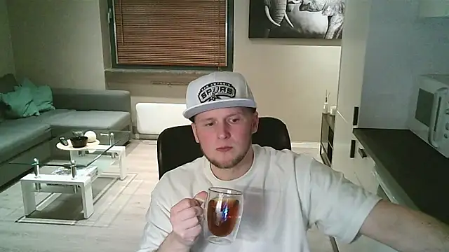 Snapshot of Dartanjanas13 chatting on October 24, 9:44 pm Dartanjanas13 online show from October 24, 9:44 pm