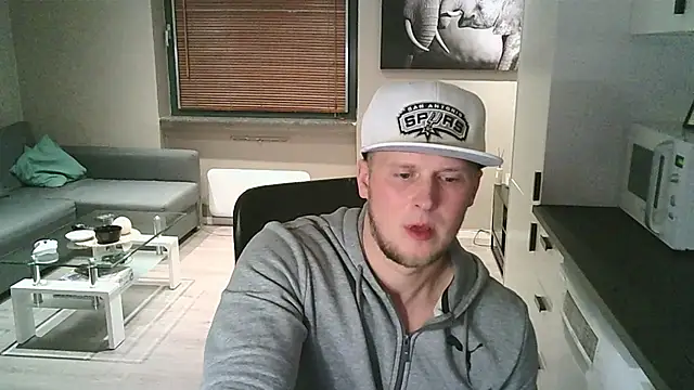 Snapshot of Dartanjanas13 chatting on November 4, 5:23 pm Dartanjanas13 online show from November 4, 5:23 pm