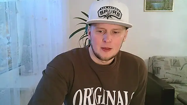 Dartanjanas13 online show from December 1, 11:15 am