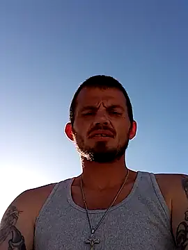 areyouseriousss online show from April 22, 9:16 pm