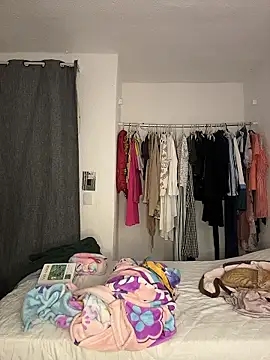 Nia Desire online show from January 16, 5:33 am